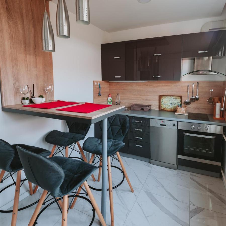 Apartman Orhideja With Free Parking Sarajevo Exterior photo